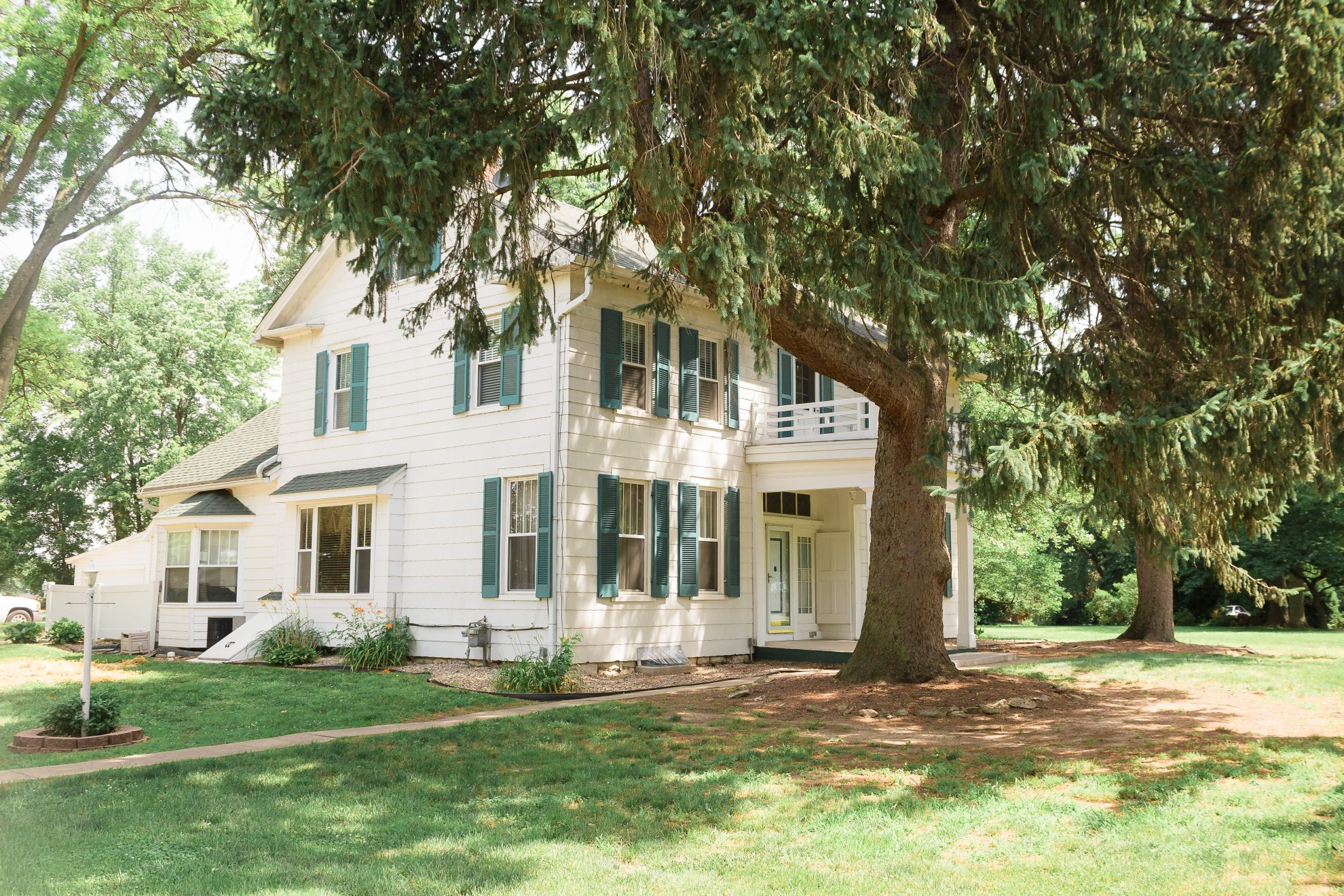 The SeeMore Inn bed and breakfast is owned by HSS.