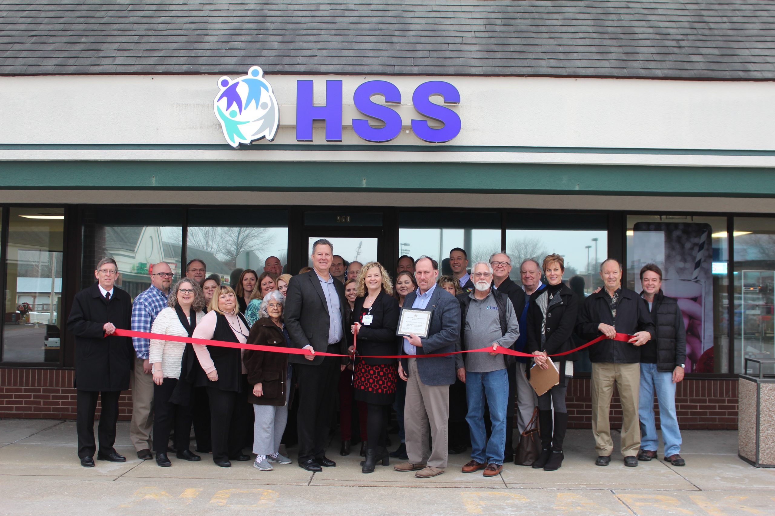 Ribbon cutting at new Columbia office